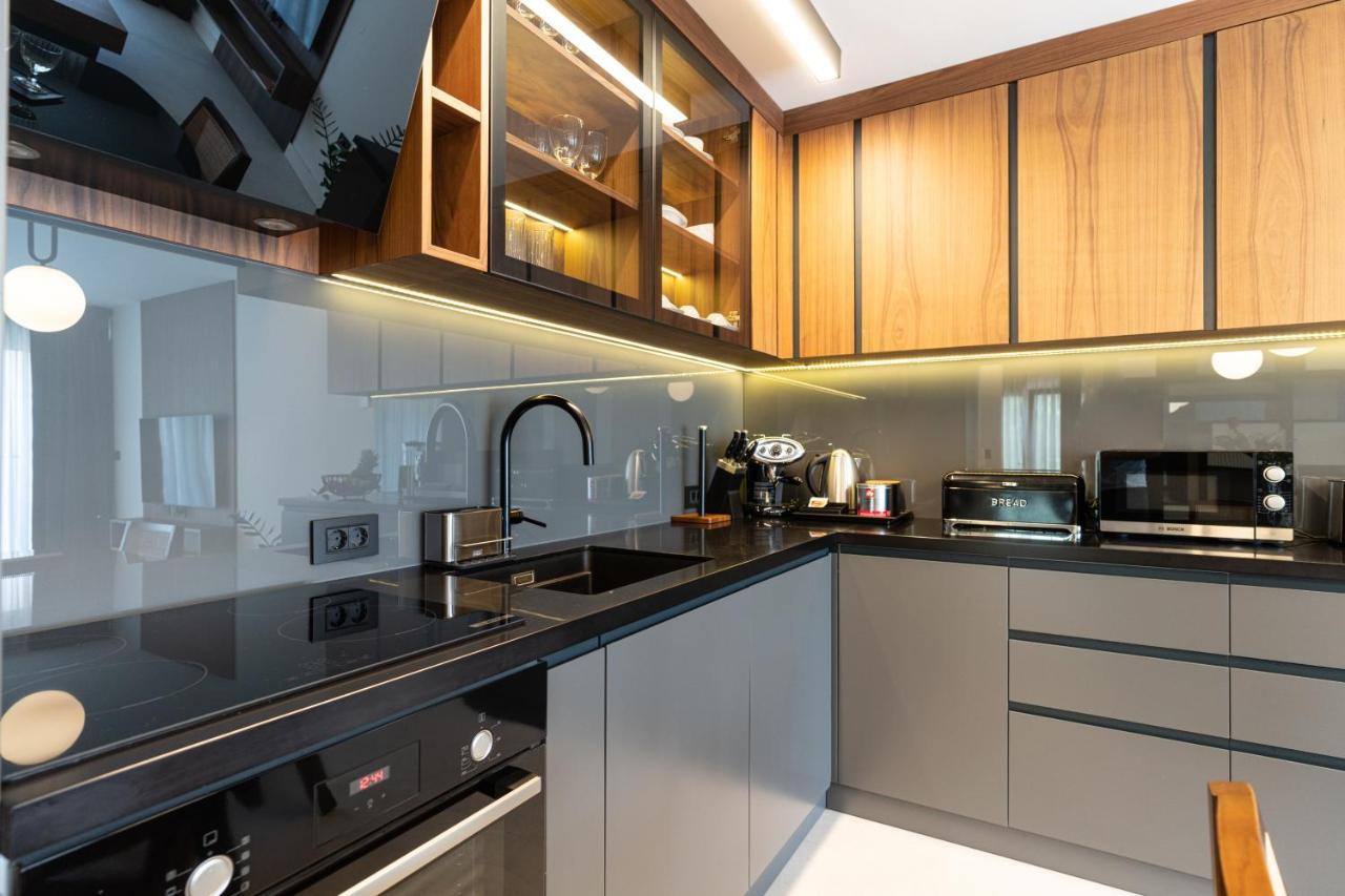 Ez Luxury Living Apartamento Rovinj Exterior foto